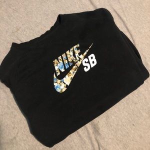 Nike PullOver
